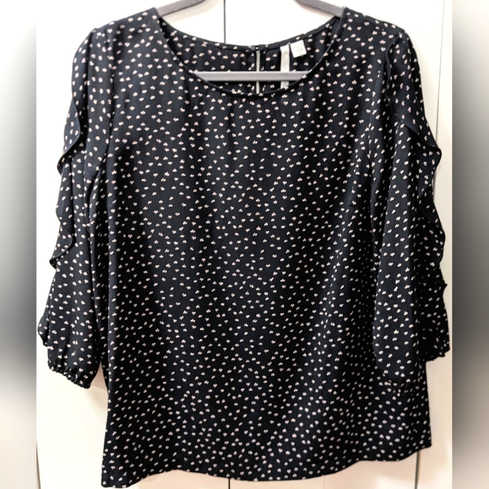 LC LAUREN CONRAD, Black and Pink, Ruffle detail, 3/4 Sleeve, Size Large.
